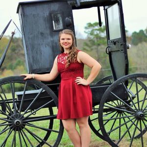 Meet your Posher, Leah